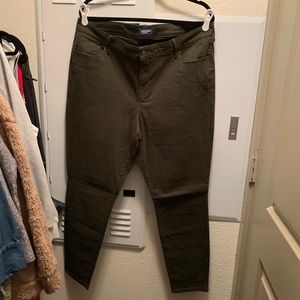 NEVER WORN - Army green jeans